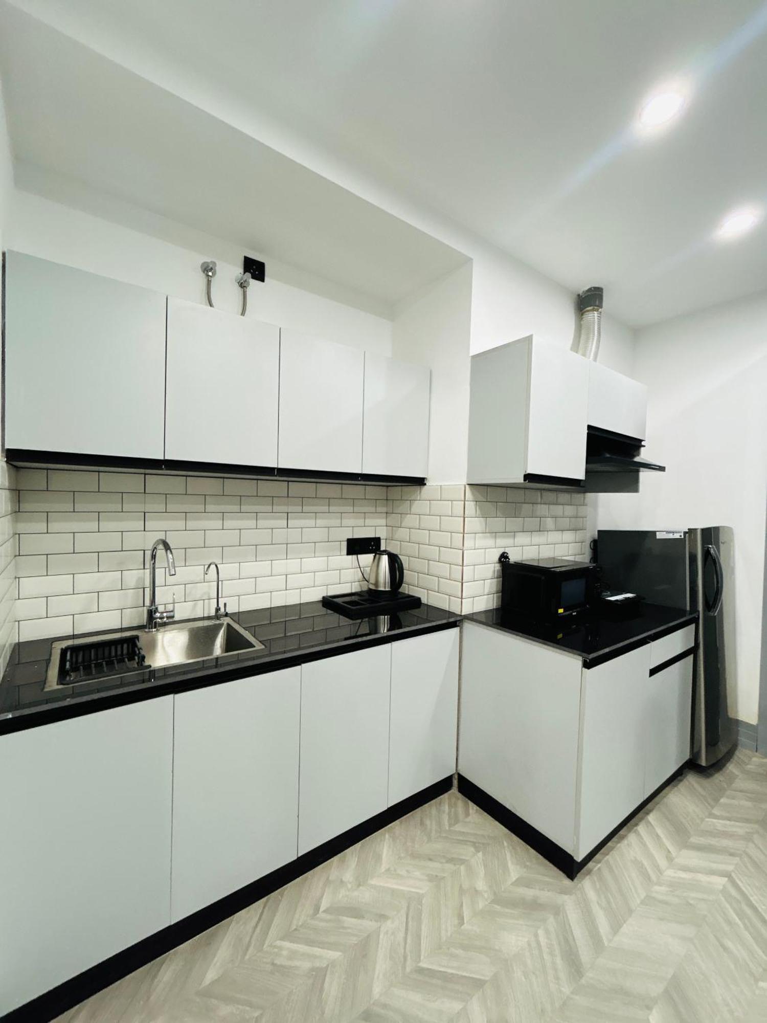 Bedchambers Serviced Apartment, Golf Course, Gurgaon Eksteriør bilde