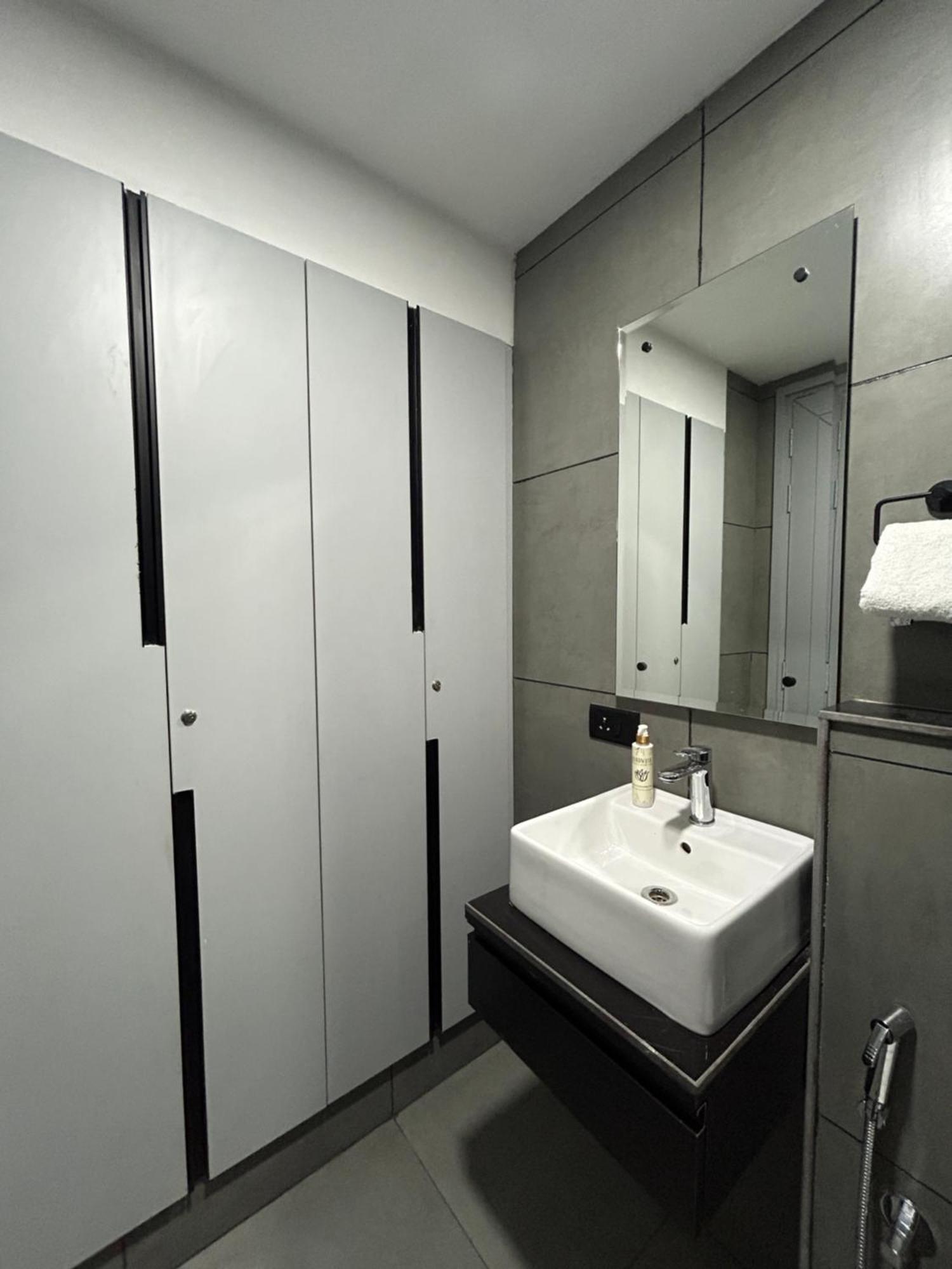 Bedchambers Serviced Apartment, Golf Course, Gurgaon Eksteriør bilde