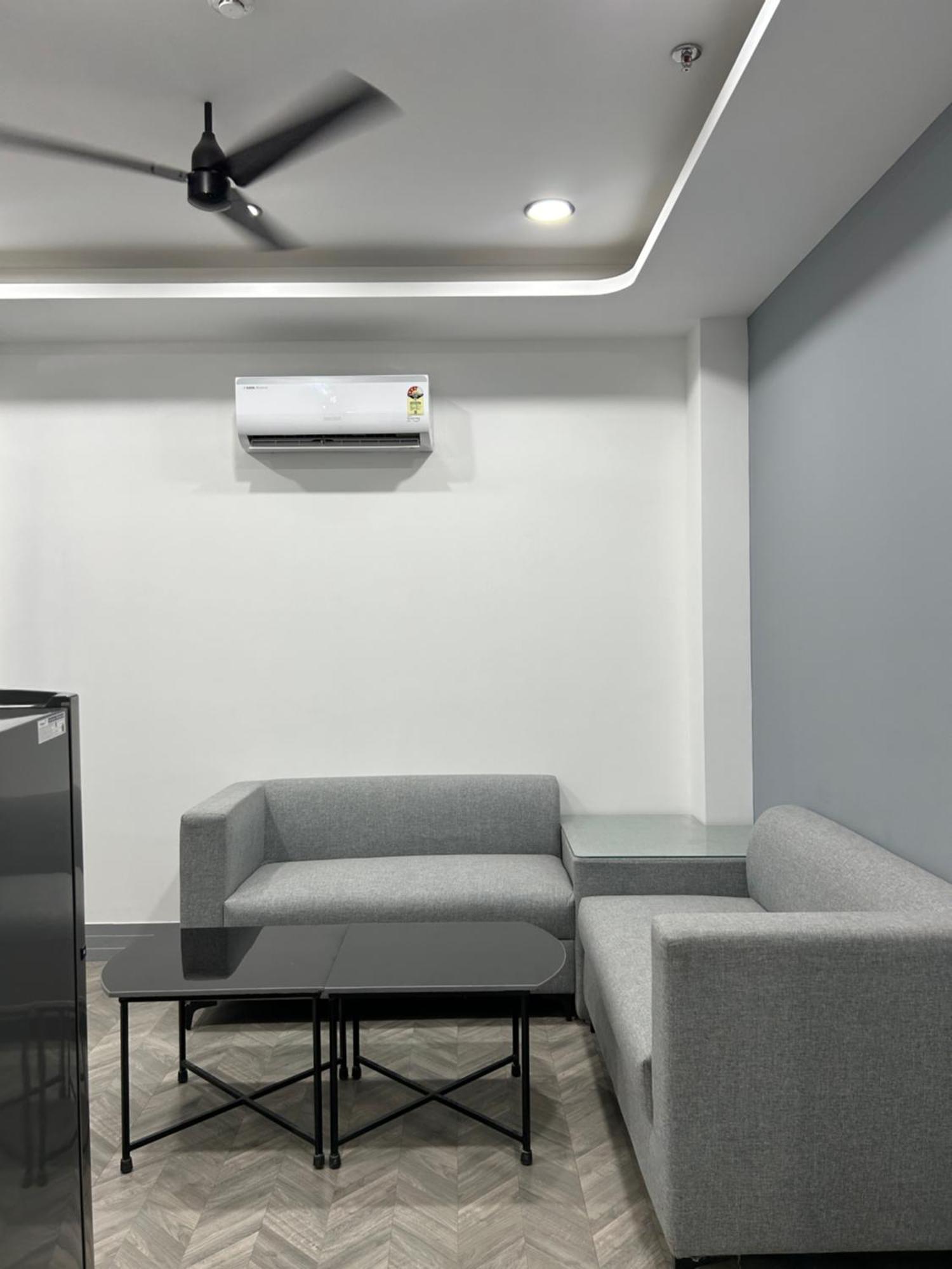 Bedchambers Serviced Apartment, Golf Course, Gurgaon Eksteriør bilde