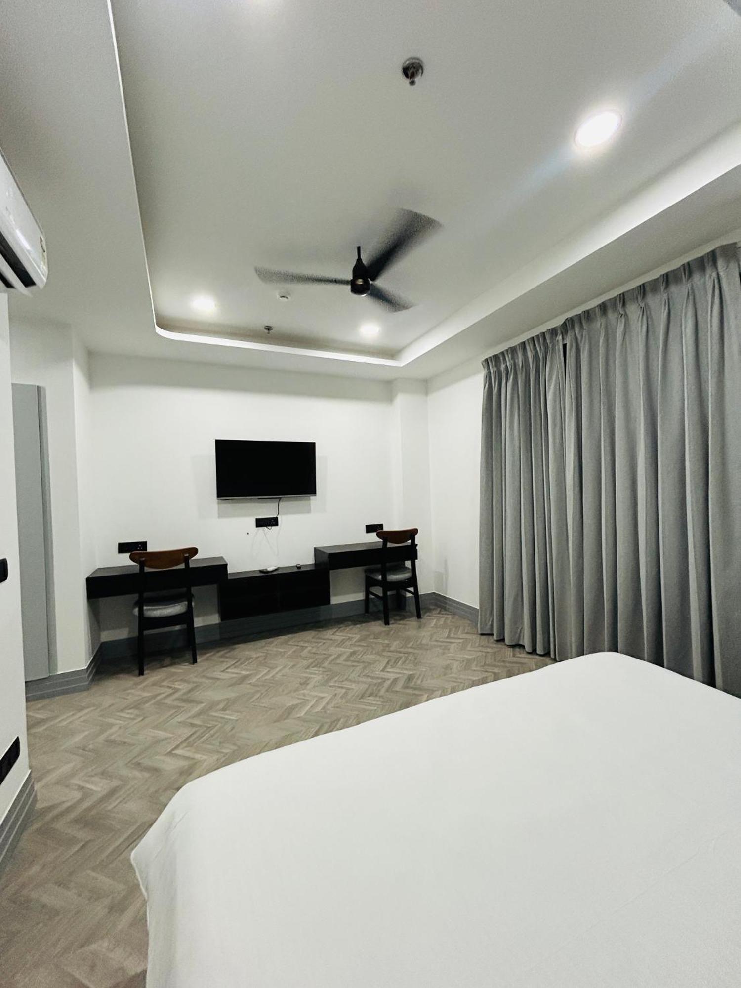 Bedchambers Serviced Apartment, Golf Course, Gurgaon Eksteriør bilde