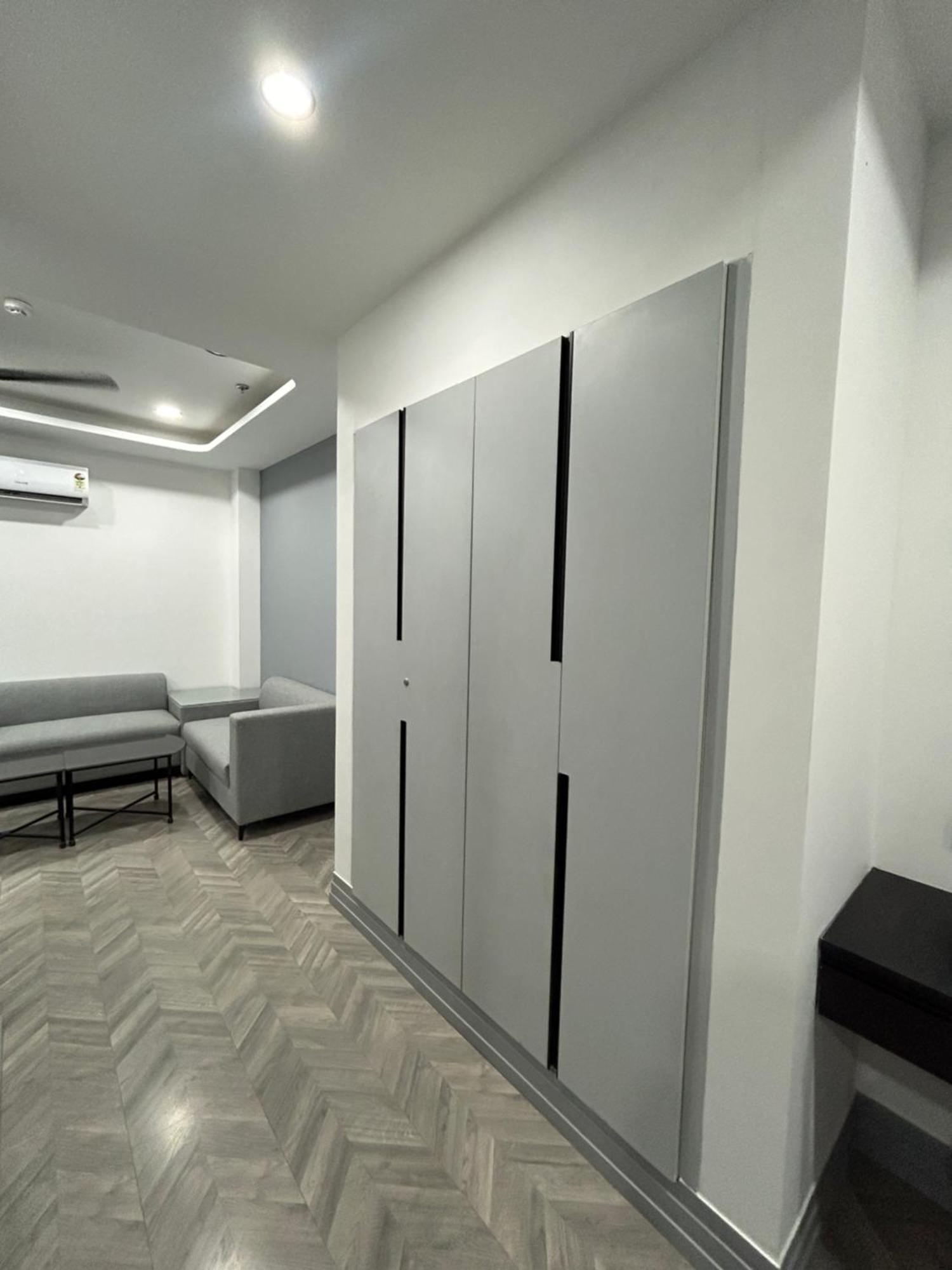Bedchambers Serviced Apartment, Golf Course, Gurgaon Eksteriør bilde