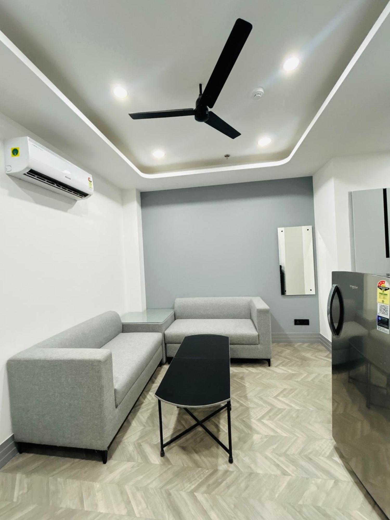 Bedchambers Serviced Apartment, Golf Course, Gurgaon Eksteriør bilde