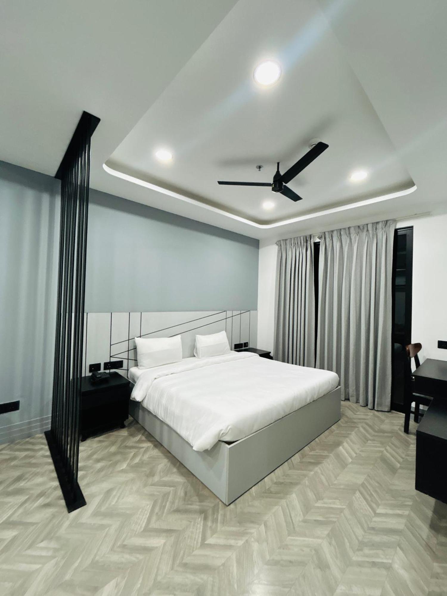 Bedchambers Serviced Apartment, Golf Course, Gurgaon Eksteriør bilde