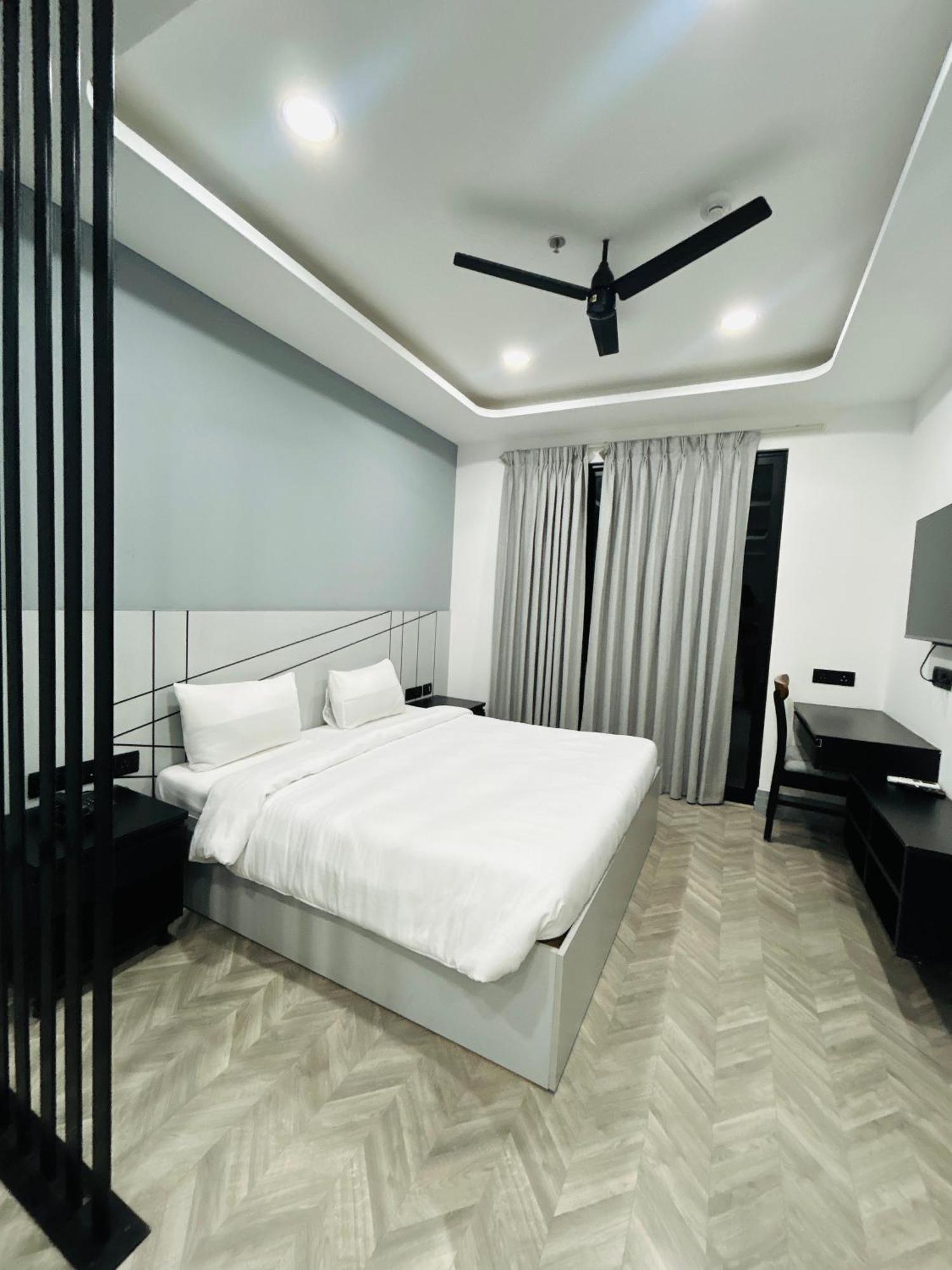 Bedchambers Serviced Apartment, Golf Course, Gurgaon Eksteriør bilde