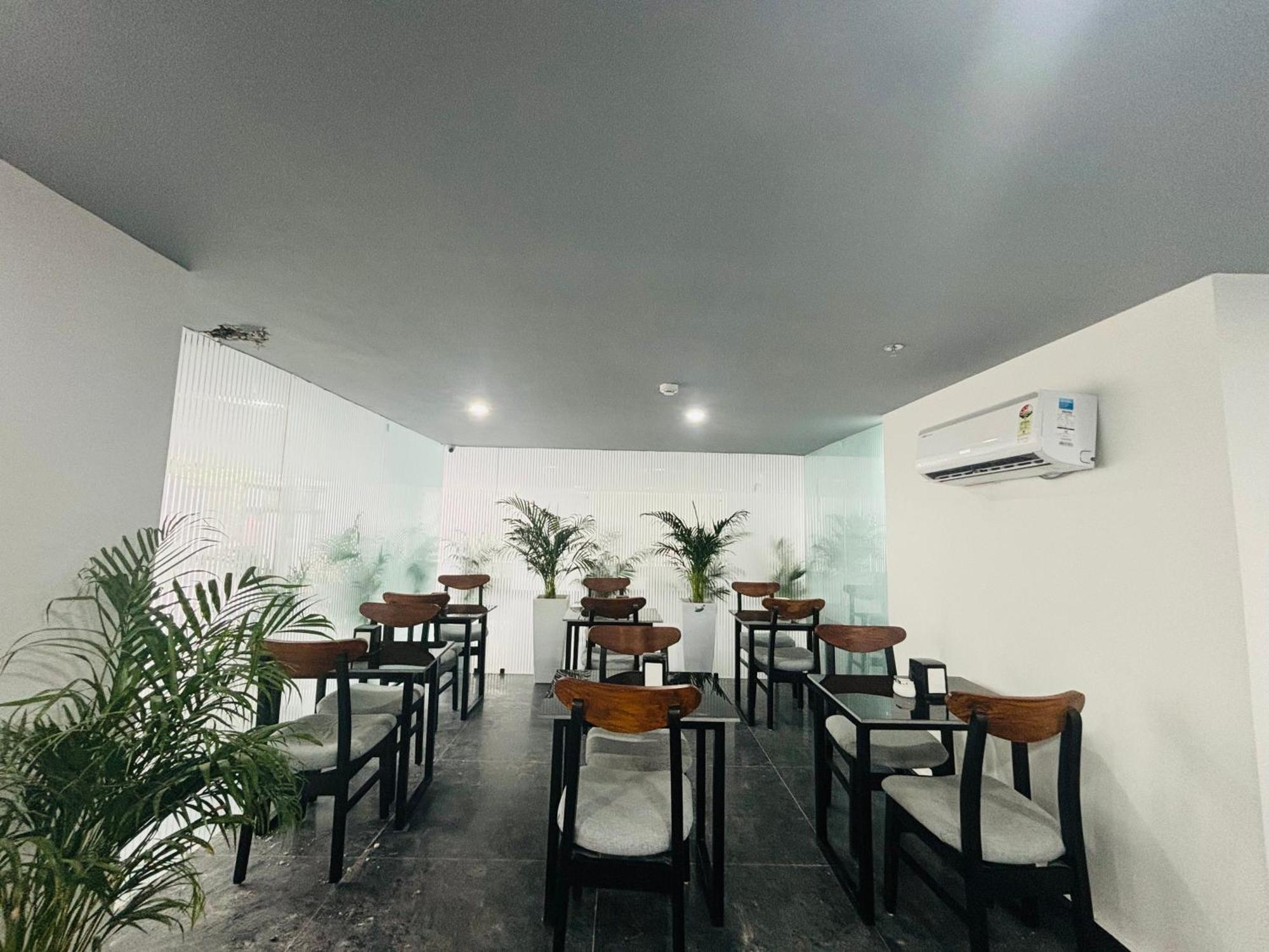 Bedchambers Serviced Apartment, Golf Course, Gurgaon Eksteriør bilde